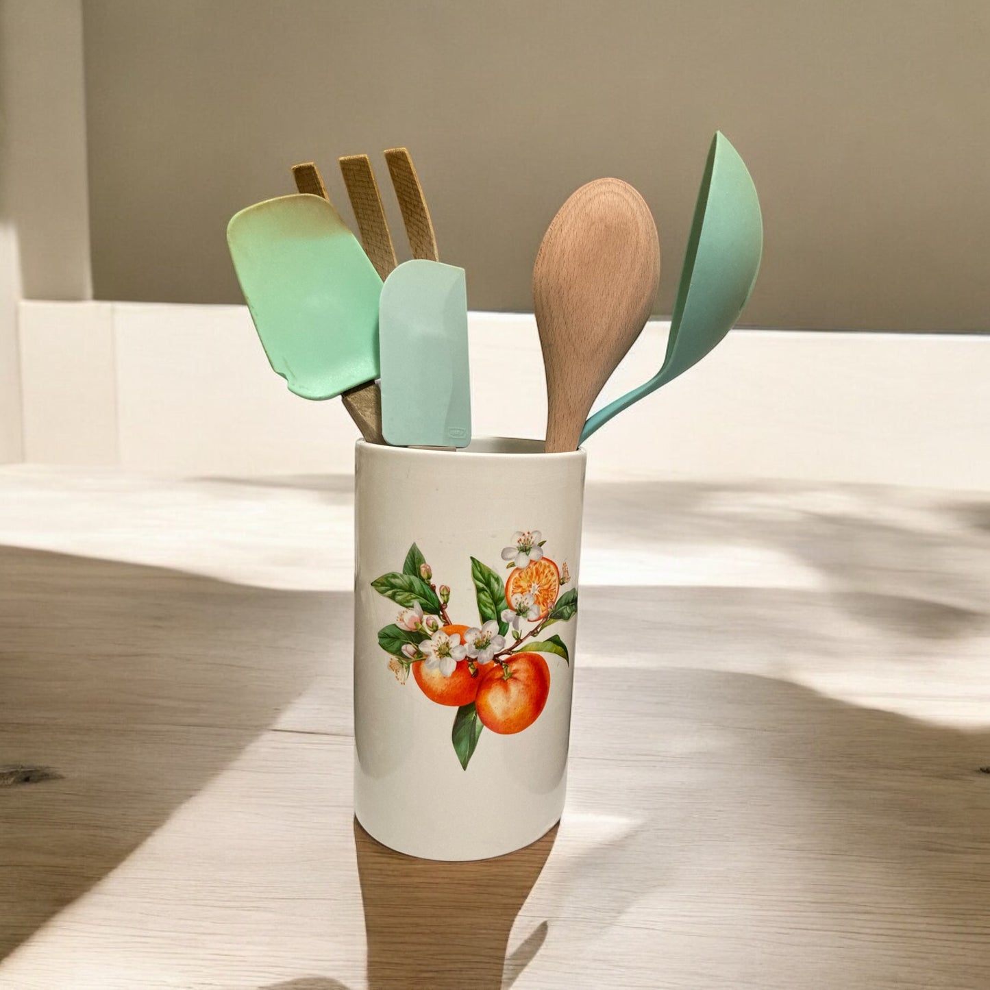Utensil holder