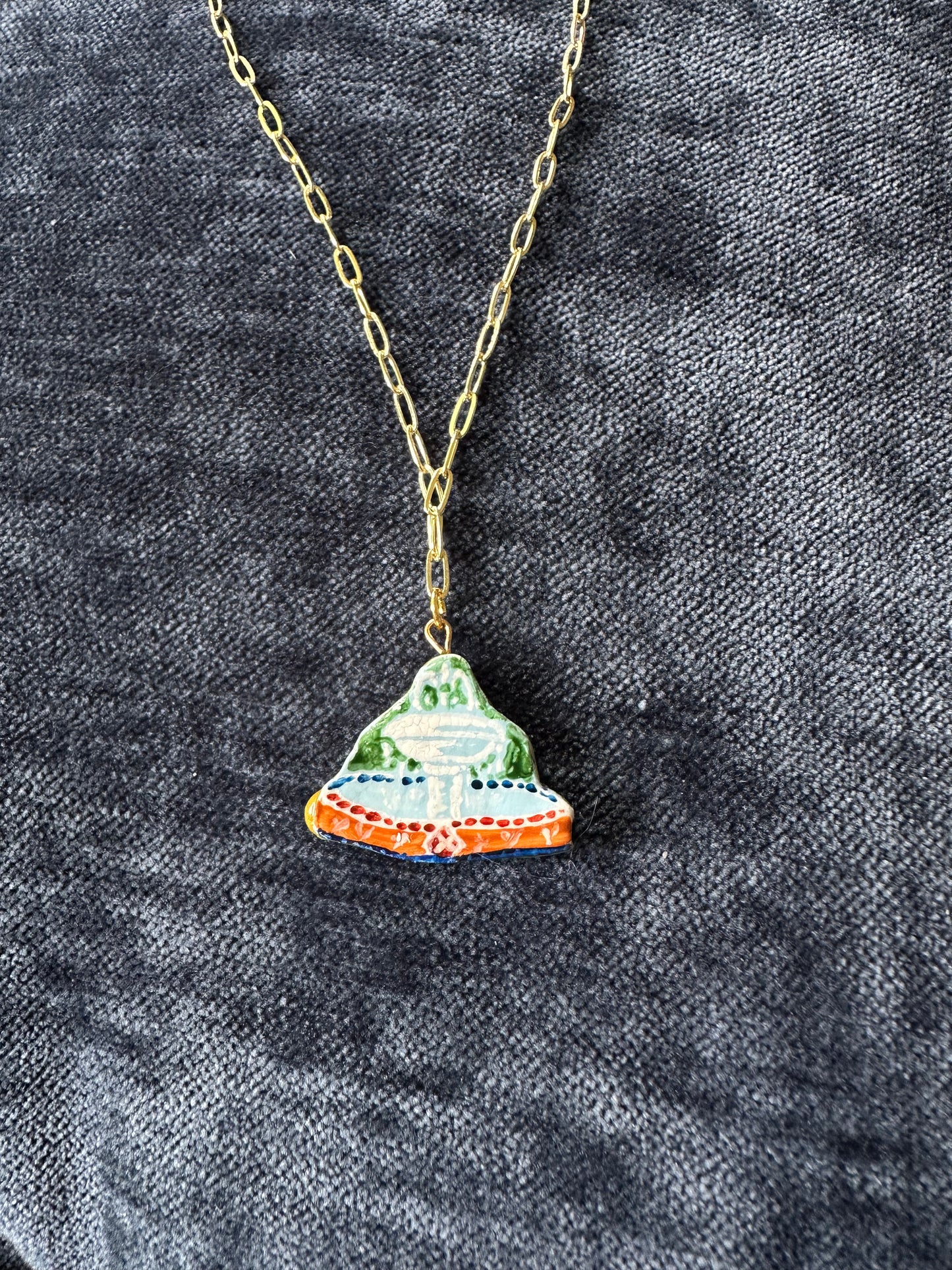 Plaza Fountain Necklace - paper clip style chain