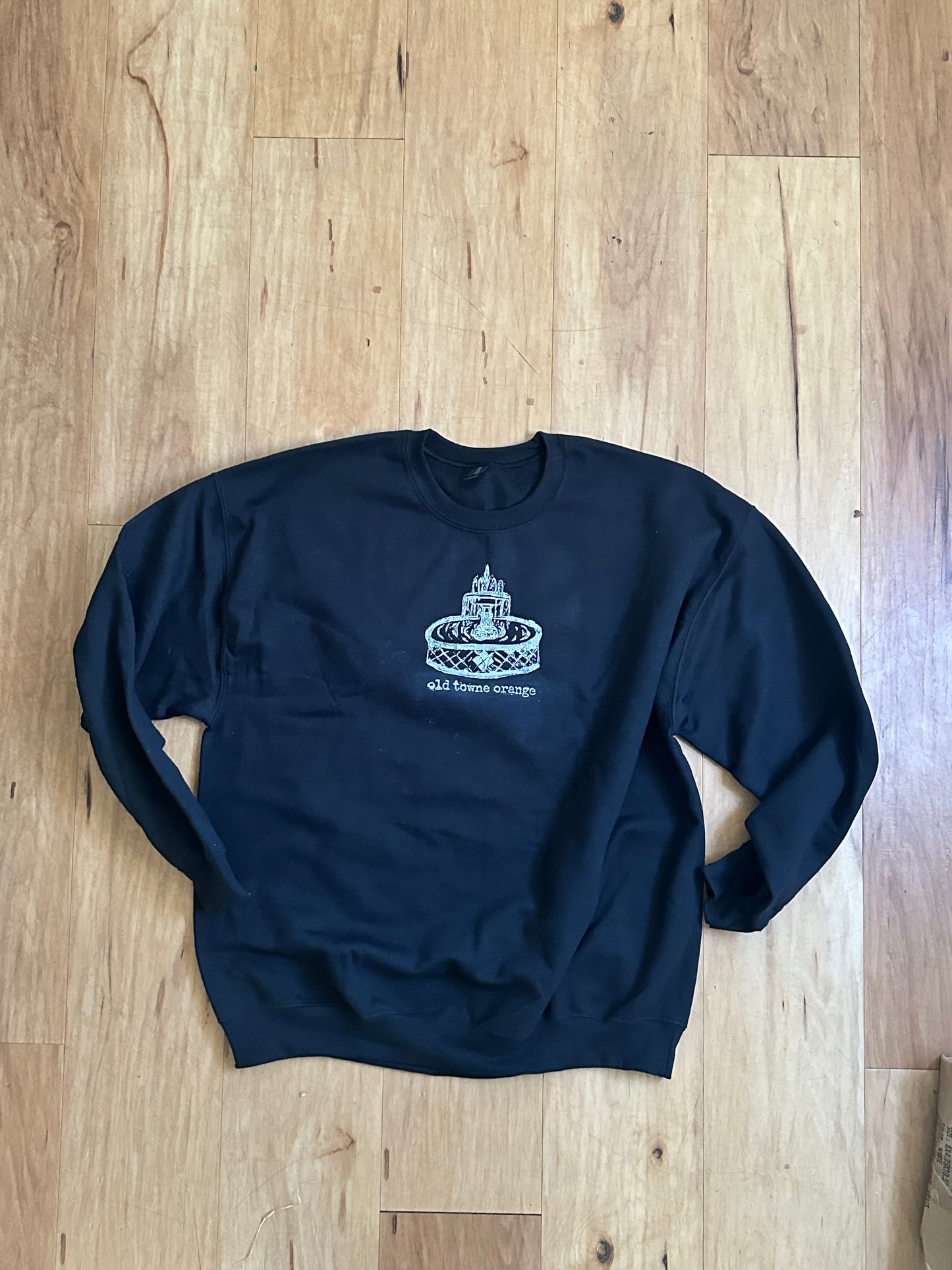 Fountain Stamp Sweatshirt
