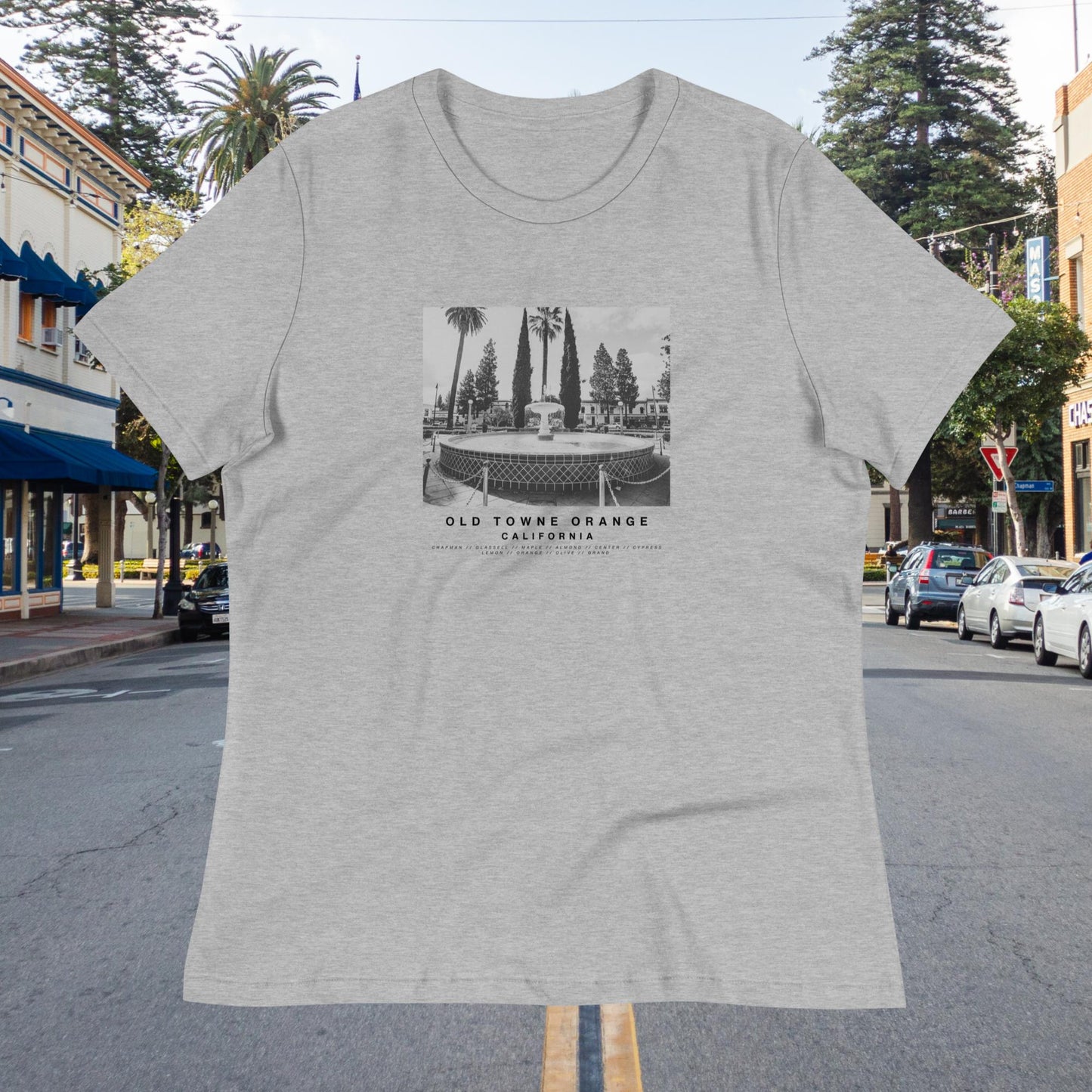 Old Towne Minimalist Women's Relaxed T-Shirt
