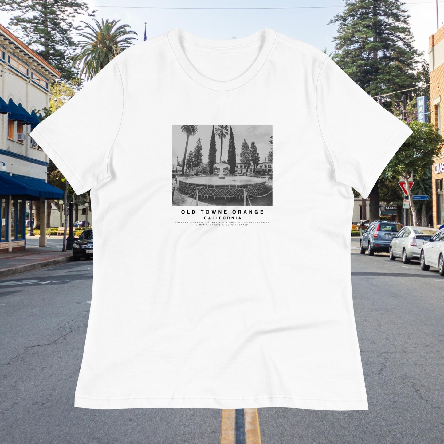 Old Towne Minimalist Women's Relaxed T-Shirt