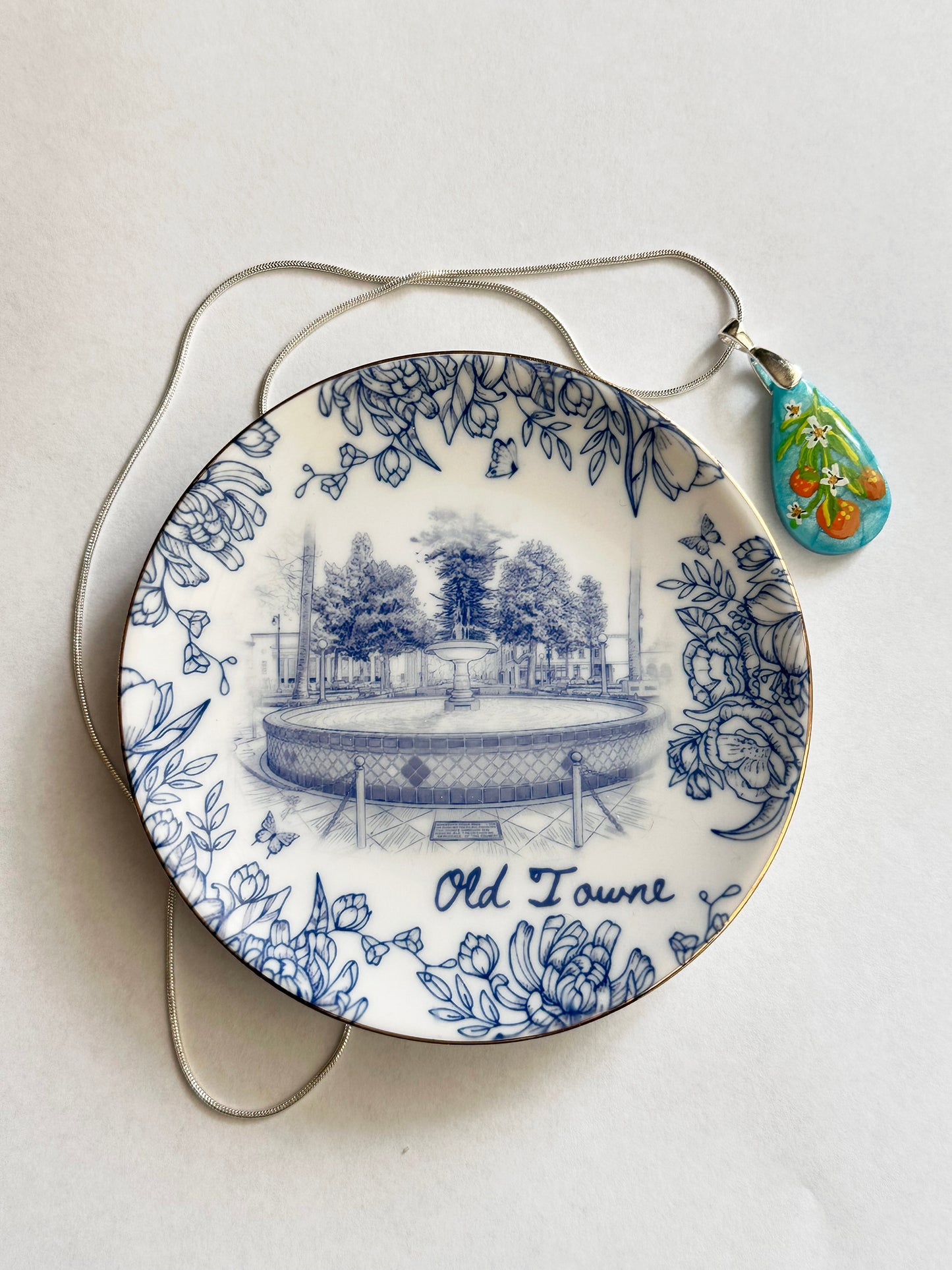 Old Towne Fountain Trinket Dish